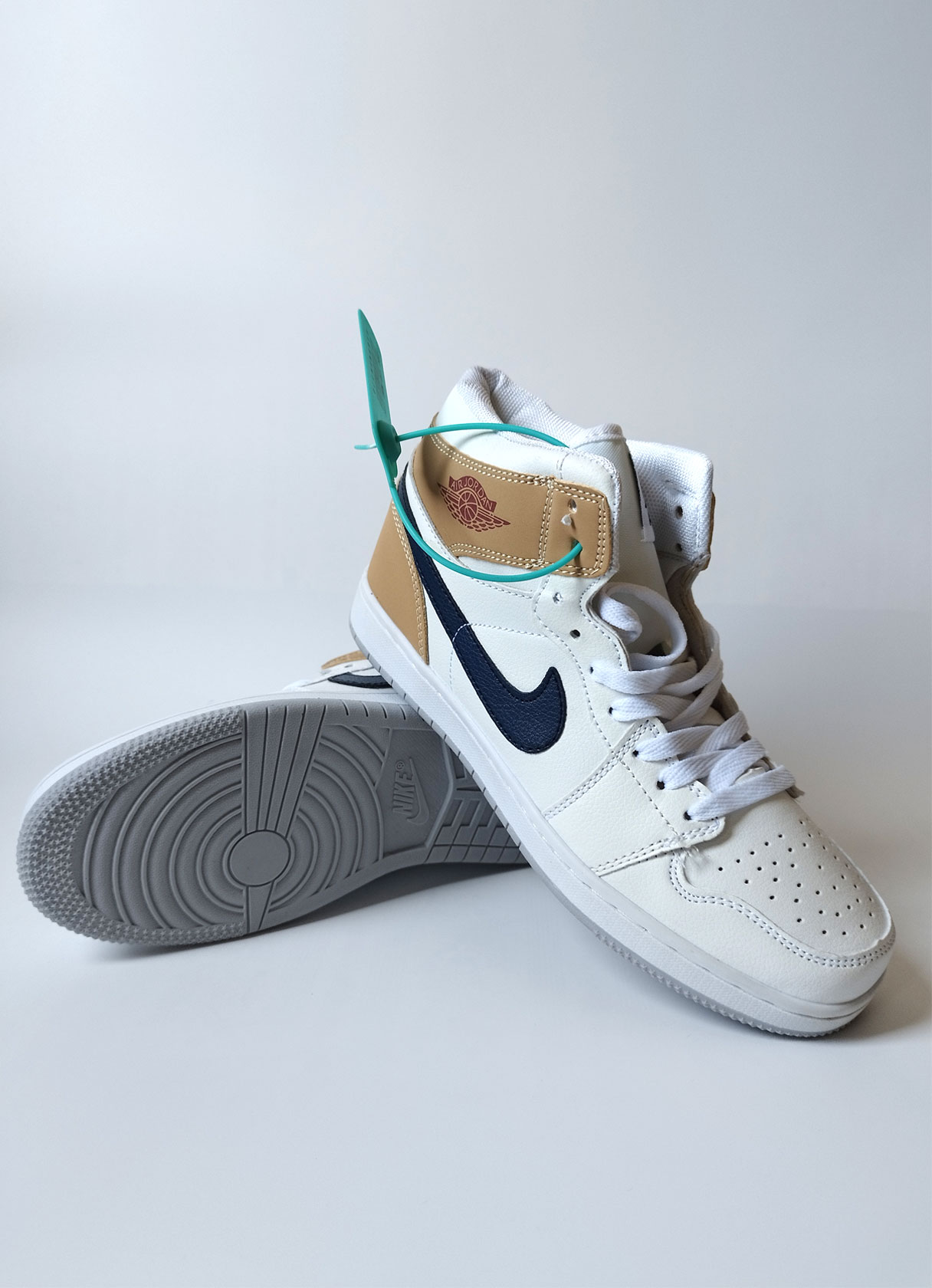 Air Jordan 1 Mid (Vietnam)